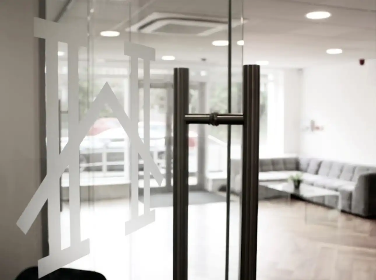 Lauren Office