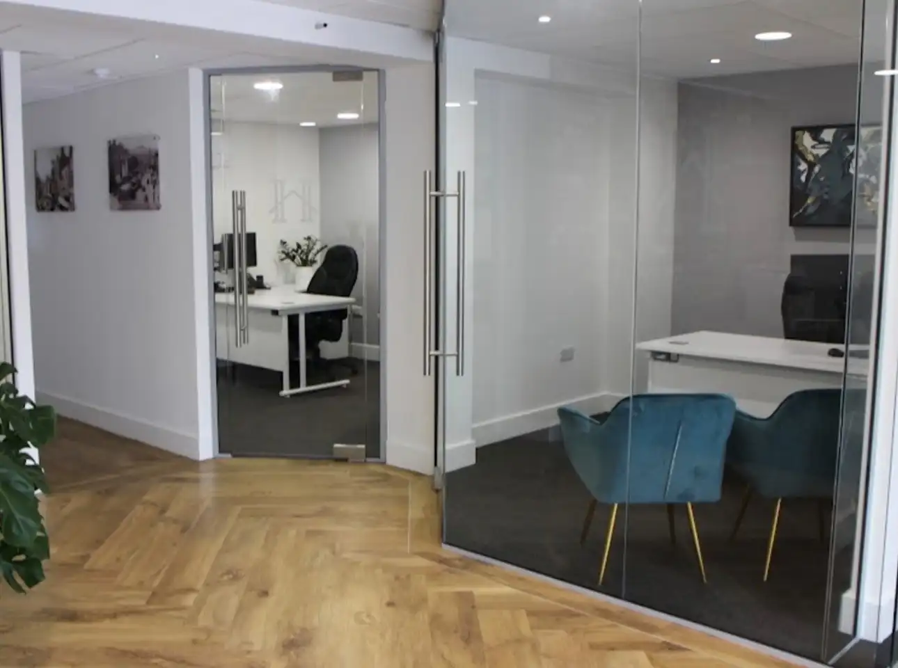 Lauren Office